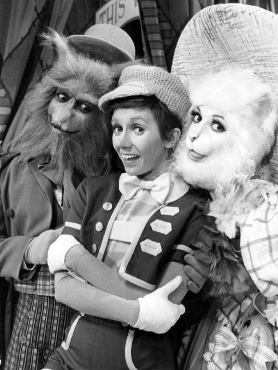 Fox (Flip Wilson), Pinocchio (Sandy Duncan), Cat (Liz Torres)